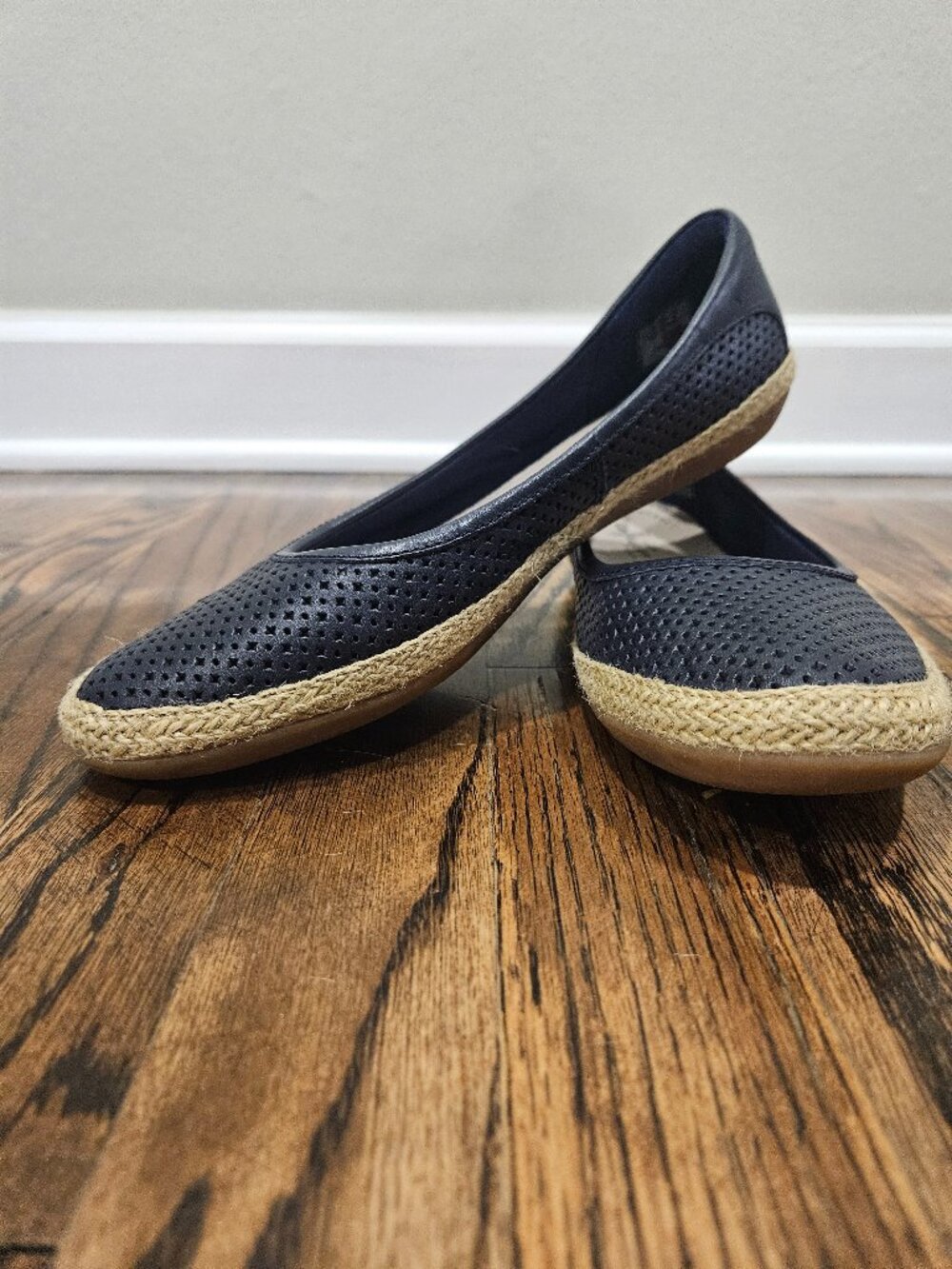 Women's Elaina Ruby Slip On - Ultimate Comfort Collection - Size 9M - Navy